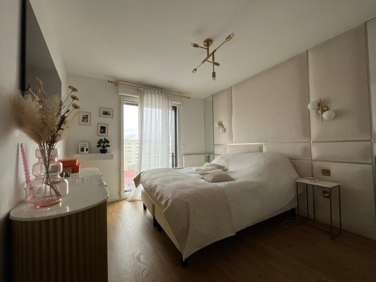Appartement Luxueux Climatise Avec Terrasse, 6 Couchages - 17Eme Arrondissement De Paris Clichy Exterior photo