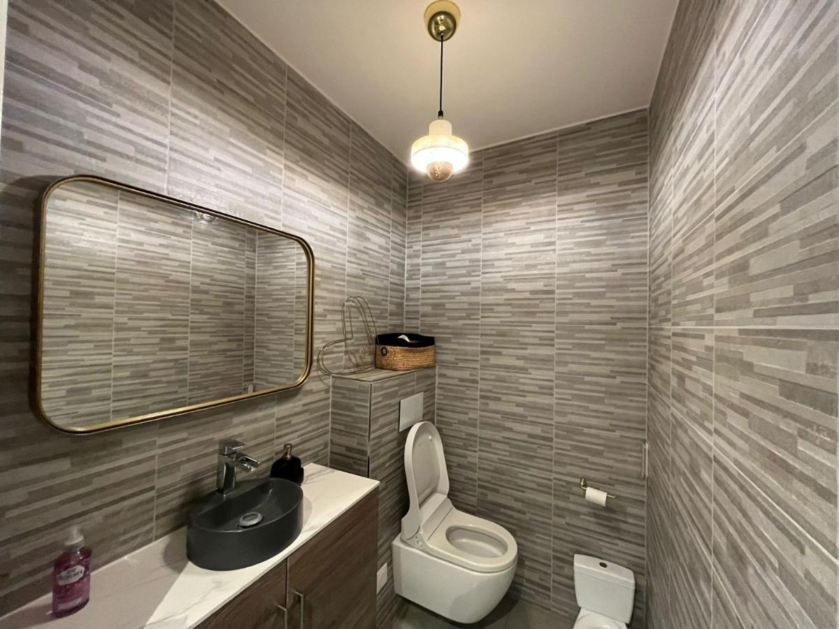 Appartement Luxueux Climatise Avec Terrasse, 6 Couchages - 17Eme Arrondissement De Paris Clichy Exterior photo